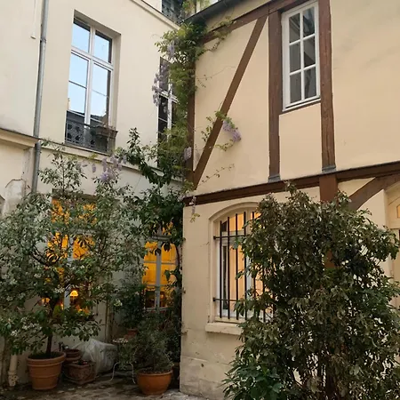Appartamento Charming Flat In The Heart Of