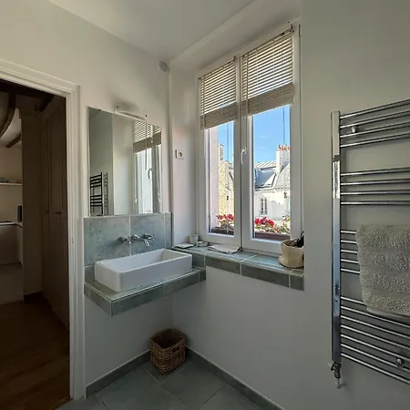 Charming Flat In The Heart Of Parigi