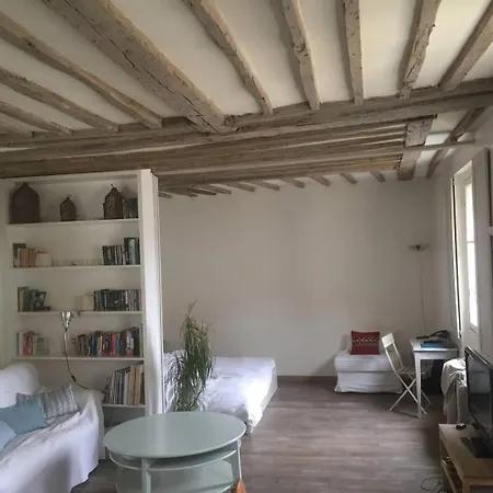 Appartamento Charming Flat In The Heart Of *